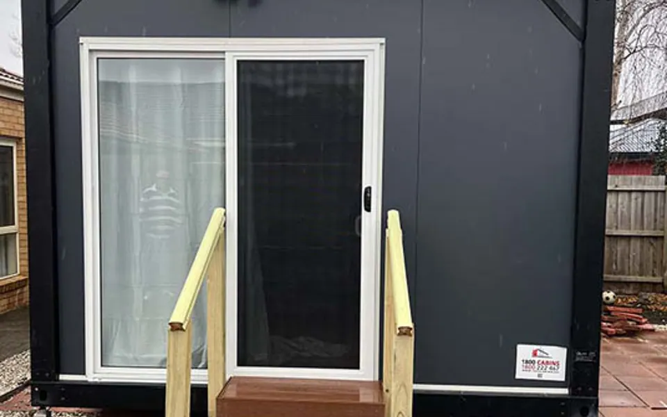 1800 Cabins Studio granny flat/cabin