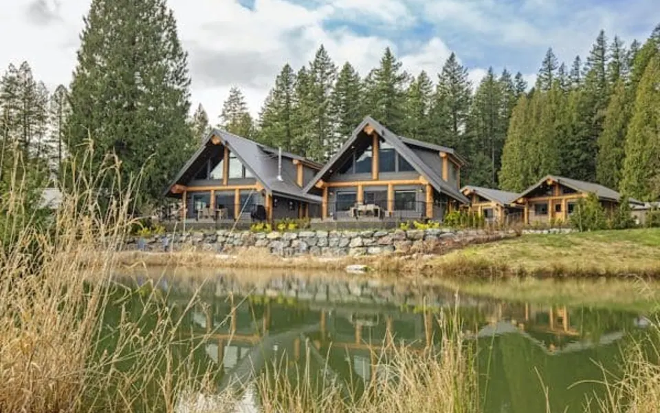 Artisan Log Homes Twin Eagles