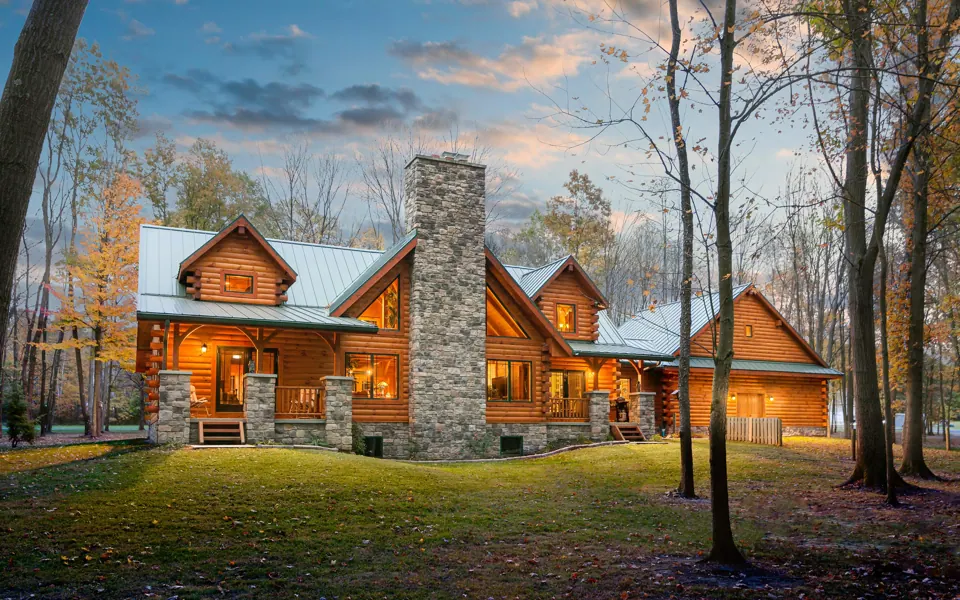 Hochstetler Log Homes Log Home Kits (post-and-beam)